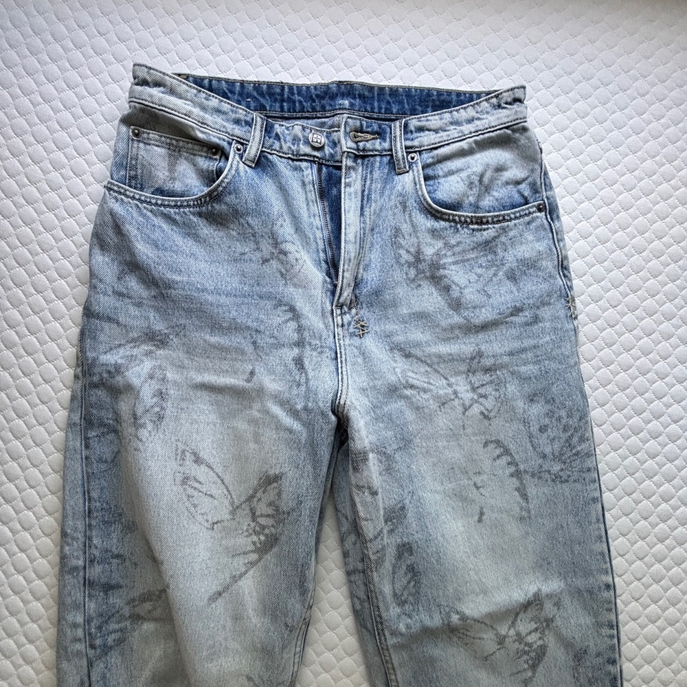 Ksubi Women’s Butterfly Print Light Wash Jeans size 30”